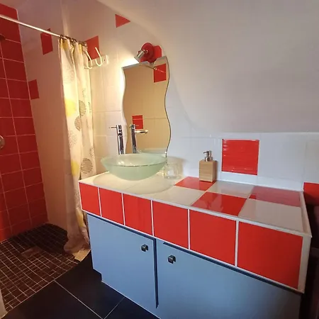 Belle Piscine 3chbres,proche Centre Villa *