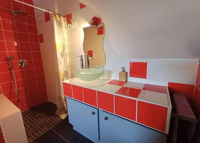 Belle Piscine 3chbres,proche Centre Villa *